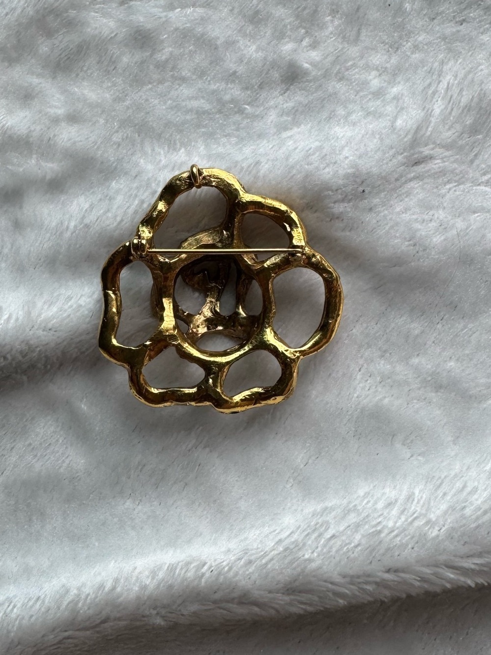 Gold brooche with rhinestones - Picture 4 of 6